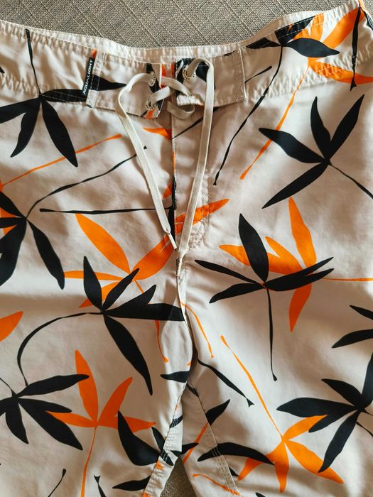 Calções de banho / Bermuda Surf Osklen t42 Folhas pretas e laranja