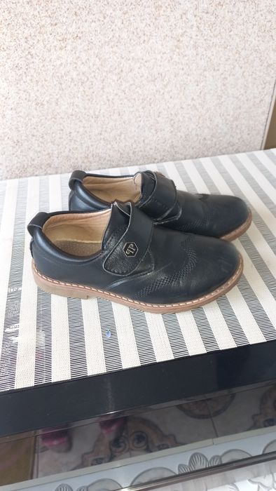 Продам черевики на хлопчика