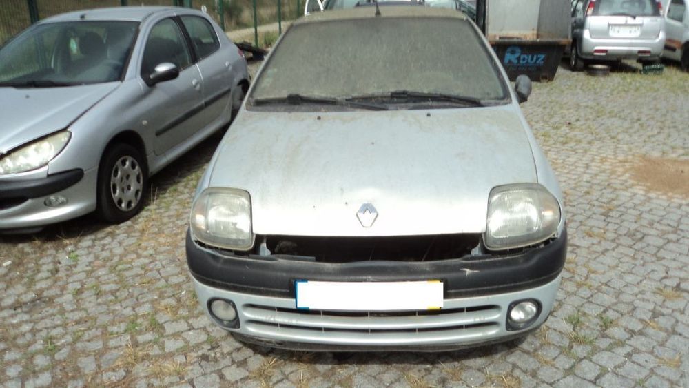 Renault Clio 1.9D Van 1999 - Para Peças