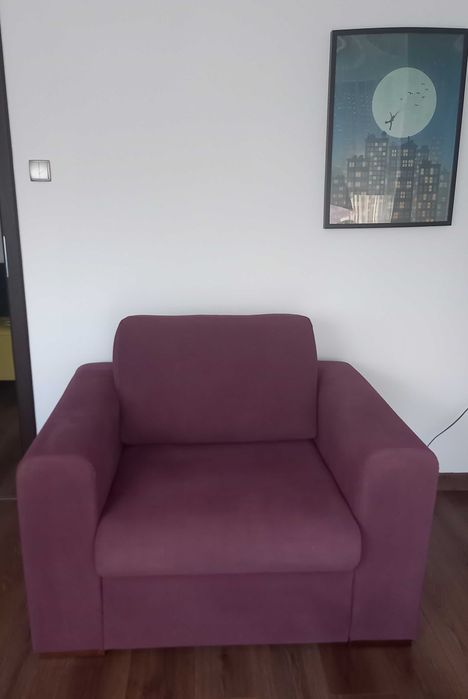 Fioletowy fotel Bizzarto
