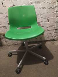 Krzesło obrotowe regulowane Ikea Snille
