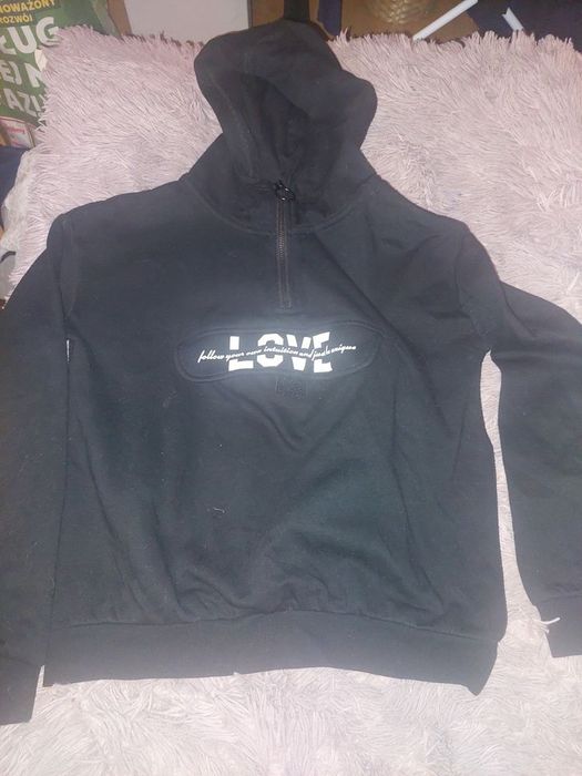 Sprzedam bluzę dziewczęcą 146/152