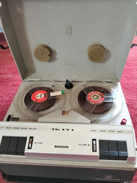 4 Gravadores áudio e vídeo e 2 rádios (vintage) por 270 Euros