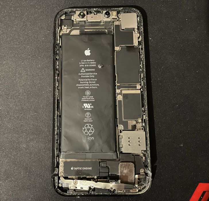 Продам iPhone  SE. XR,  на iCloud