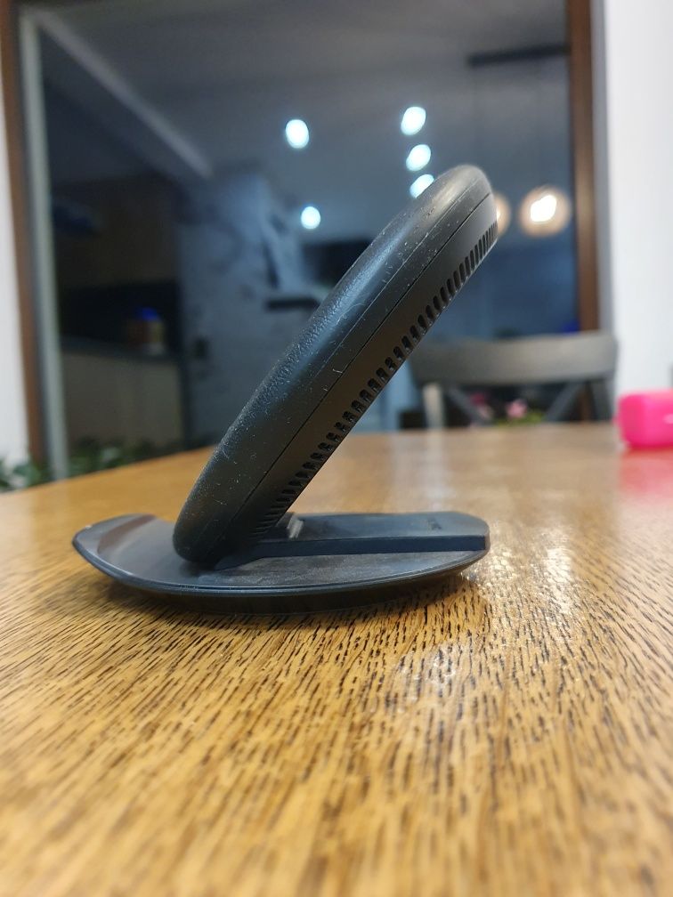 Ładowarka bezprzewodowa Samsung PAD & STAND