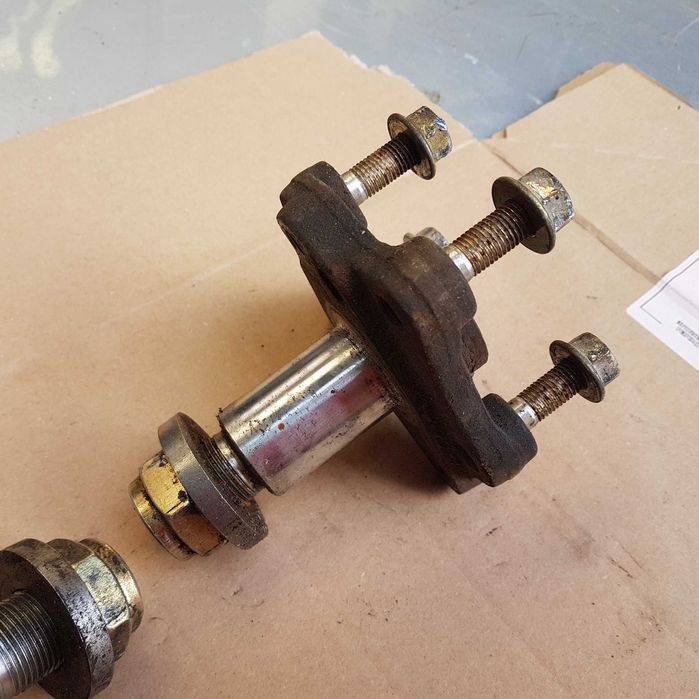 piasta czop ośka na przyczepkę wózek fiat punto II lift 4x98