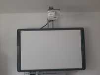 Monitor edukacyjny Promethean ActivBoard z projektorem Vivitek