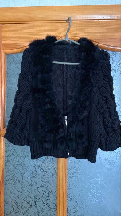 Срочно . Шикарное меховая накидка . Без дефектов 42-44