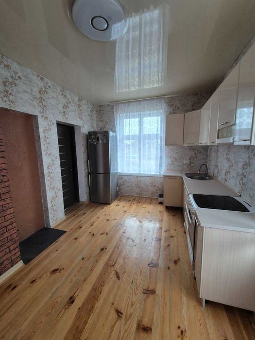 Будинок в Скулині