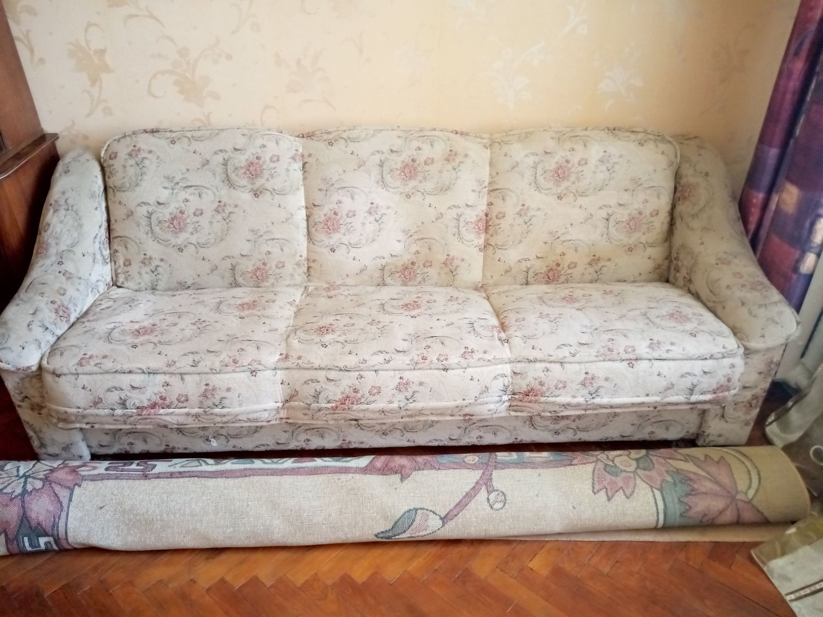 Тахта.                  .