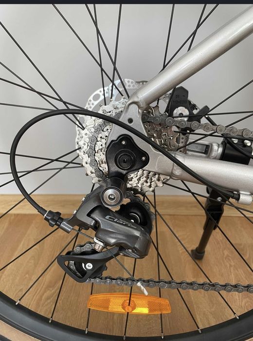 Gravel husar Claris 700C