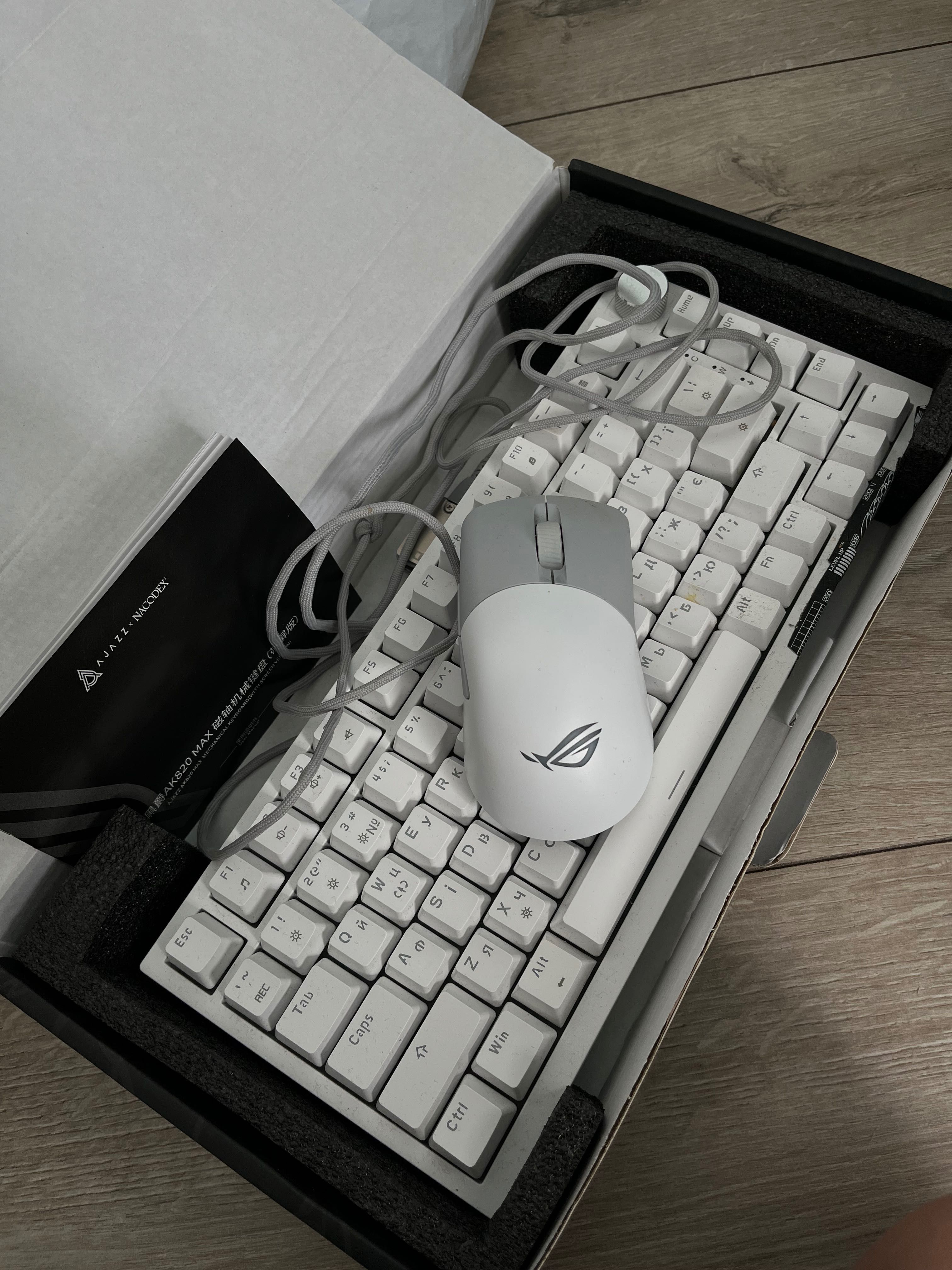 AJAZZ AK820 max  mechanical keyboard (with screen version )