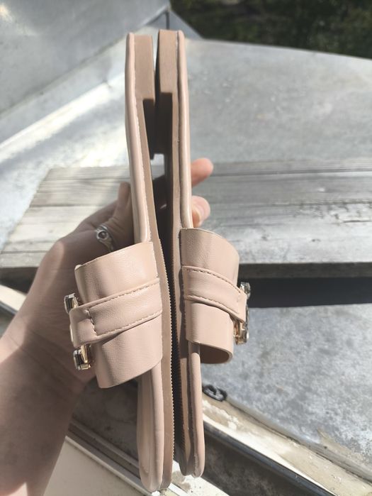 М'які зручні легкі шльопанці тапочки зі стразами 40 розмір