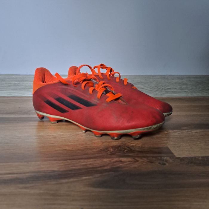 Korki adidas czerwone