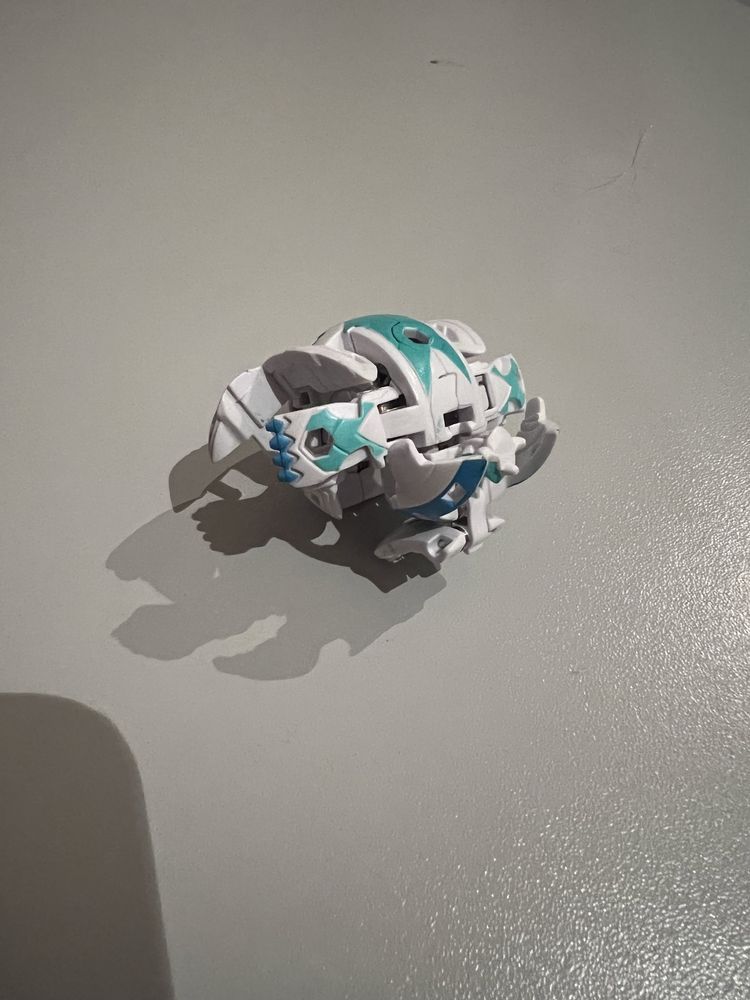 Bakugan figurki kule postacie evolution 8szt