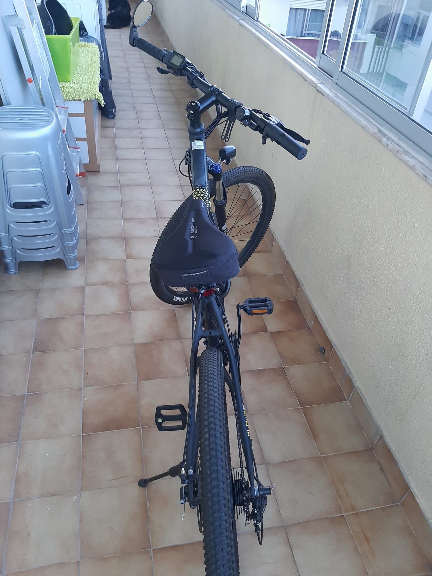 Bicicleta eléctrica eleglide M1 plus usada