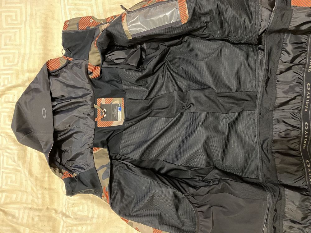 Куртка Oakley гірськолижна ( лижна, сноубордична)
