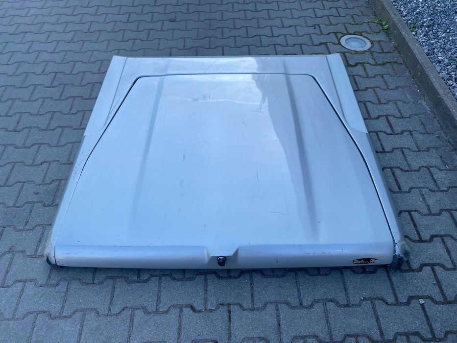 Pokrywa paki zabudowa skrzyni ładunkowej zamykana na klucz .Kraków