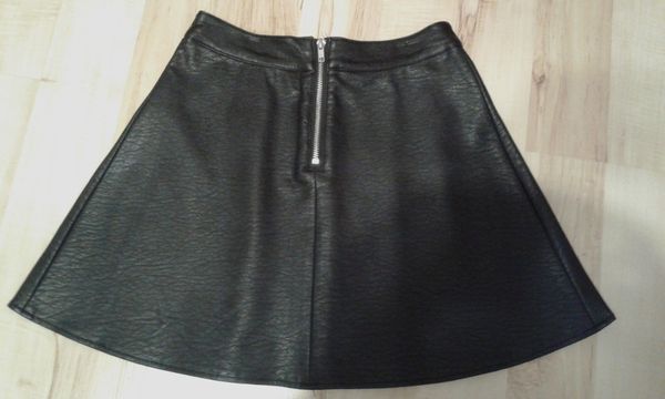 H&M trapezowa spódnica z eko skóry rozmiar XS