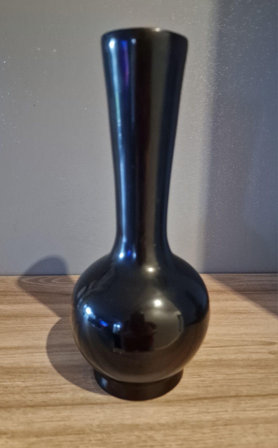 Czarny wazon z laki i masy perłowej 24 cm piekny orientalny wzór laka