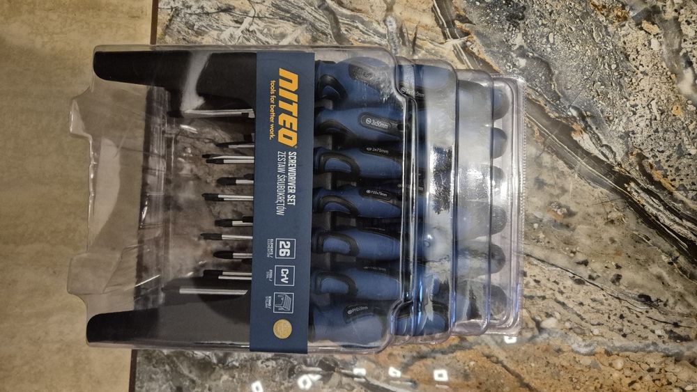 Zestaw śrubokrętów 26 elementów nowe