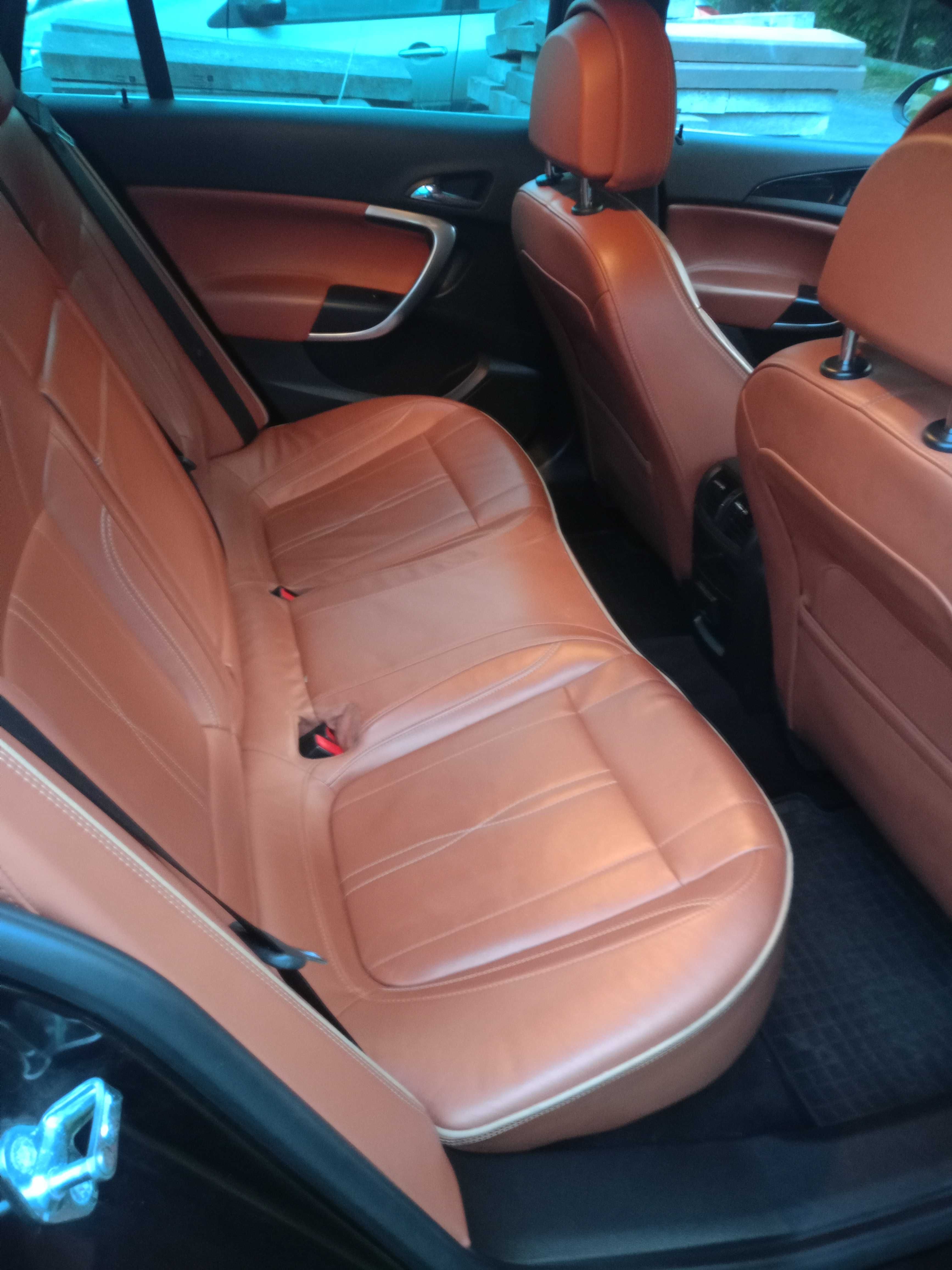 Opel Insignia kombi 2.0 CDTI automat wersja OPC z 2011r.