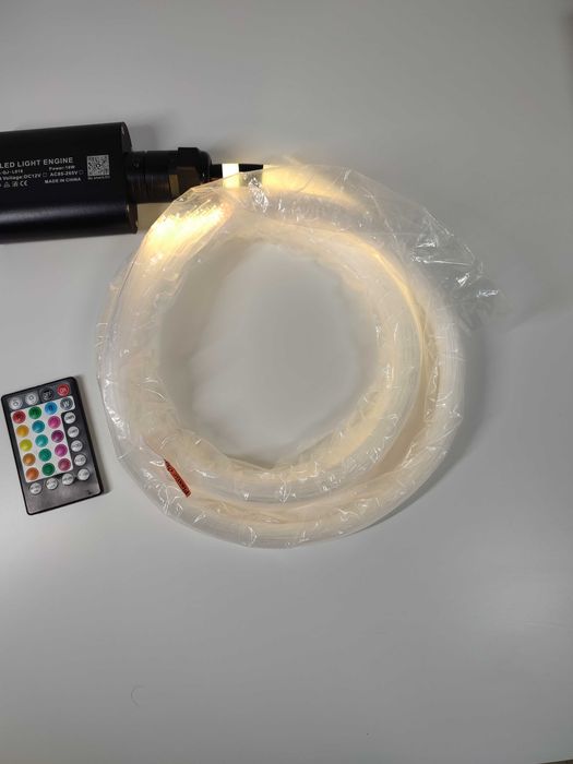 GWIEZDNE NIEBO Światłowód Led RGBW 300ptk 2m