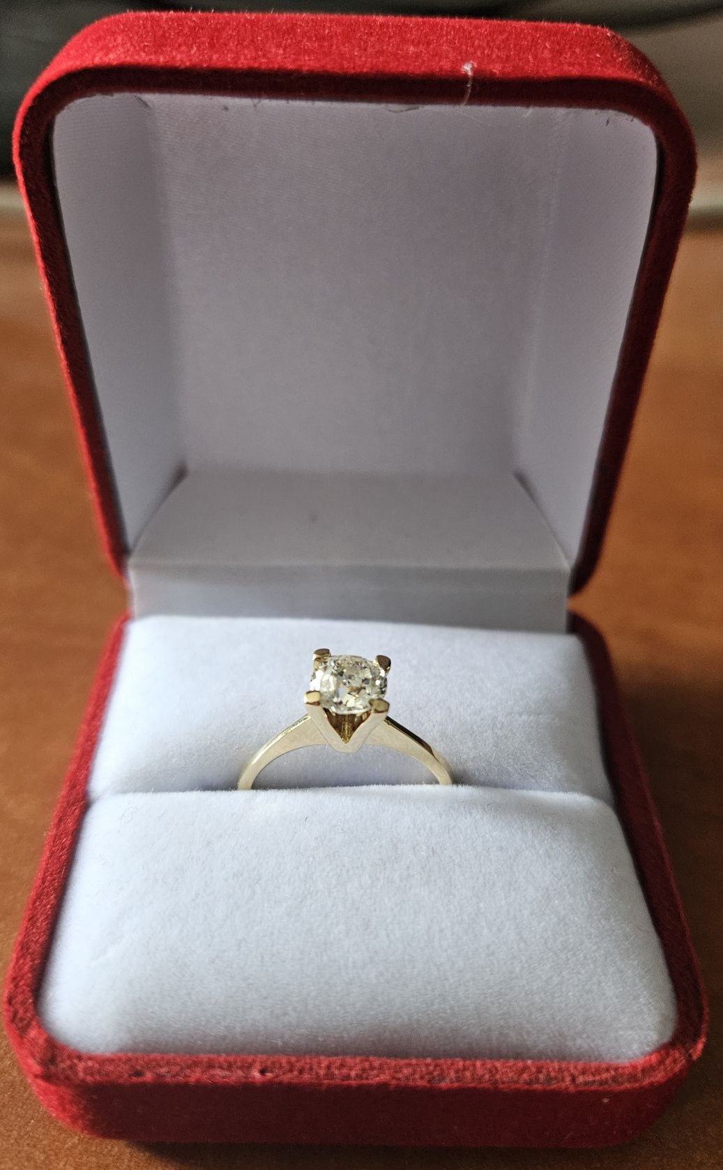 Pierścionek zaręczynowy 18k z diamentem naturalnym 0,99 ct,  G-H, VVS2