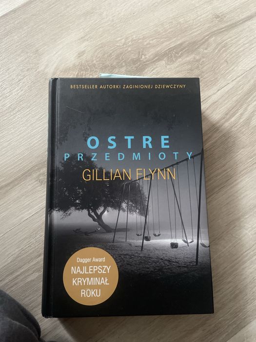 Książka ostre przedmioty