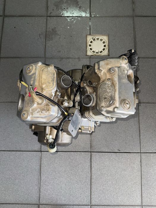 Motor Africa Twin XRV 750 RD04