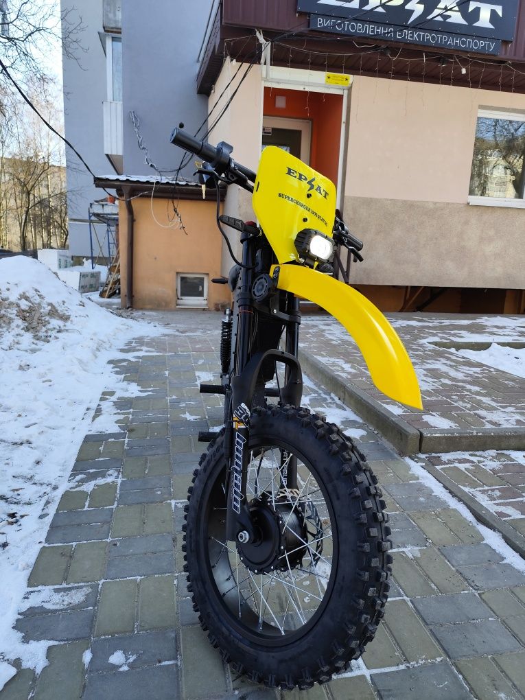 Повнопривідний електробайк Enduro