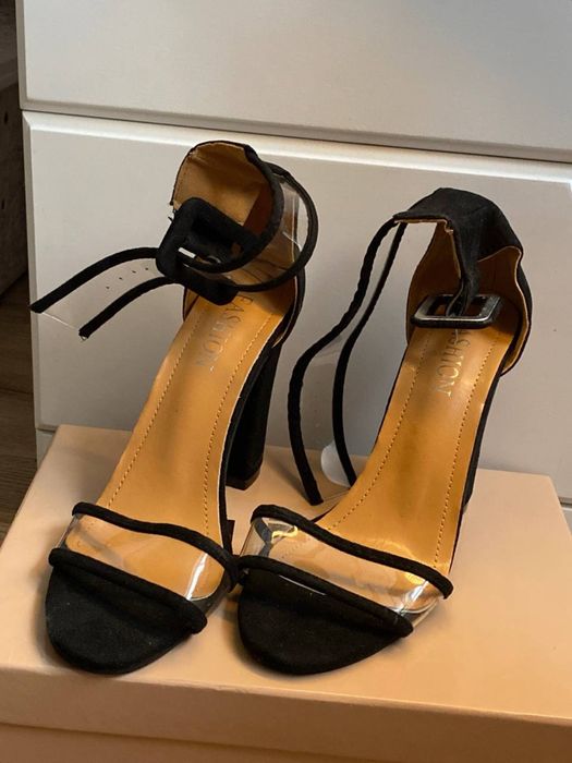 Італійські замшеві туфлі 37 розміру