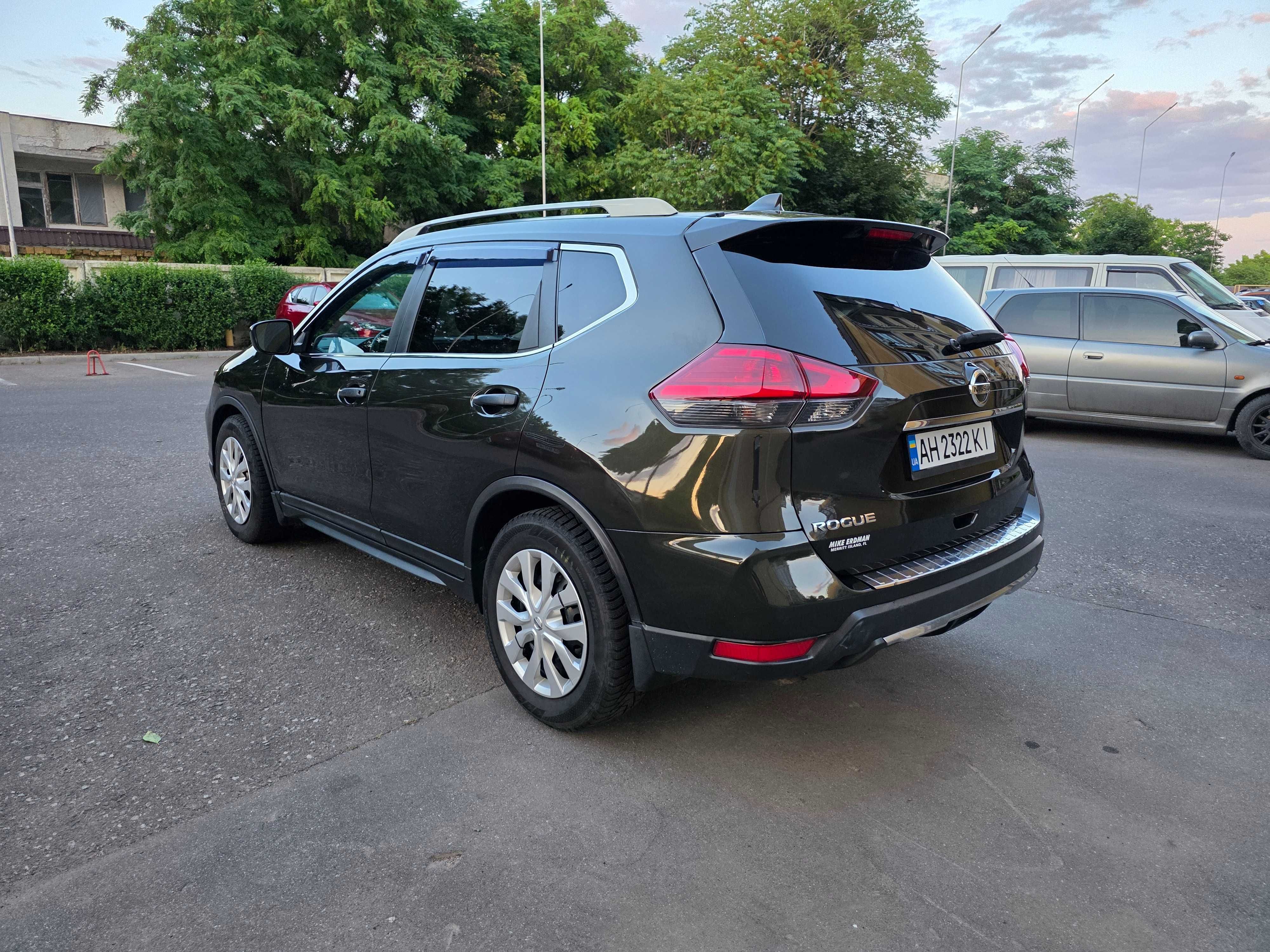 Nissan Rogue 2017, 2.5л передний привод
