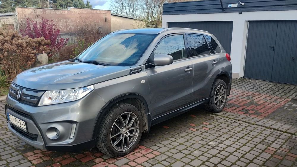 Suzuki Vitara Sprzedaż Suzuki Vitara 1,6D 2017r