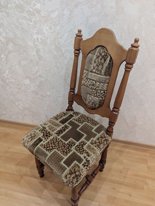 Комплект обідніх стільців 6 шт ,дерево