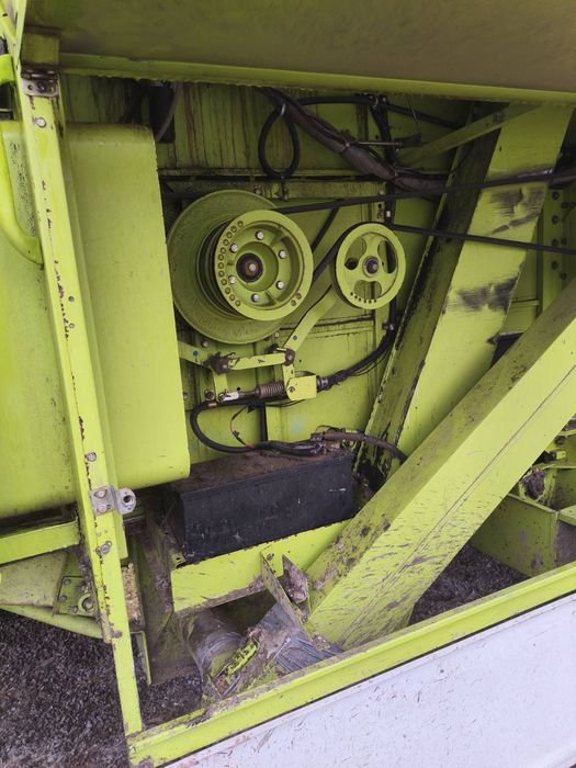 Продаєця комбайн клас домінатор 68