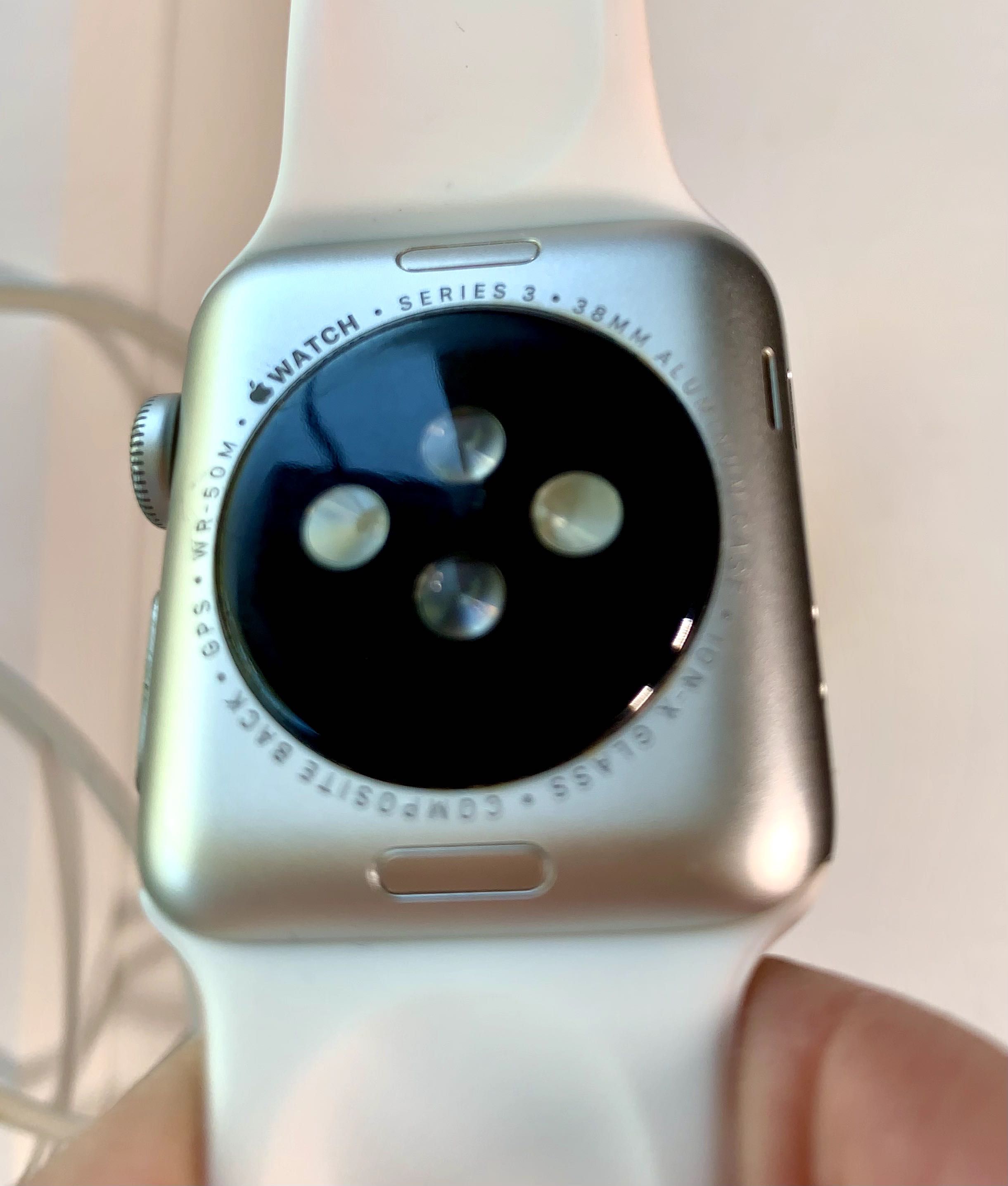 Apple Watch Series 3 часы годинник 38 мм Silver Aluminium GPS