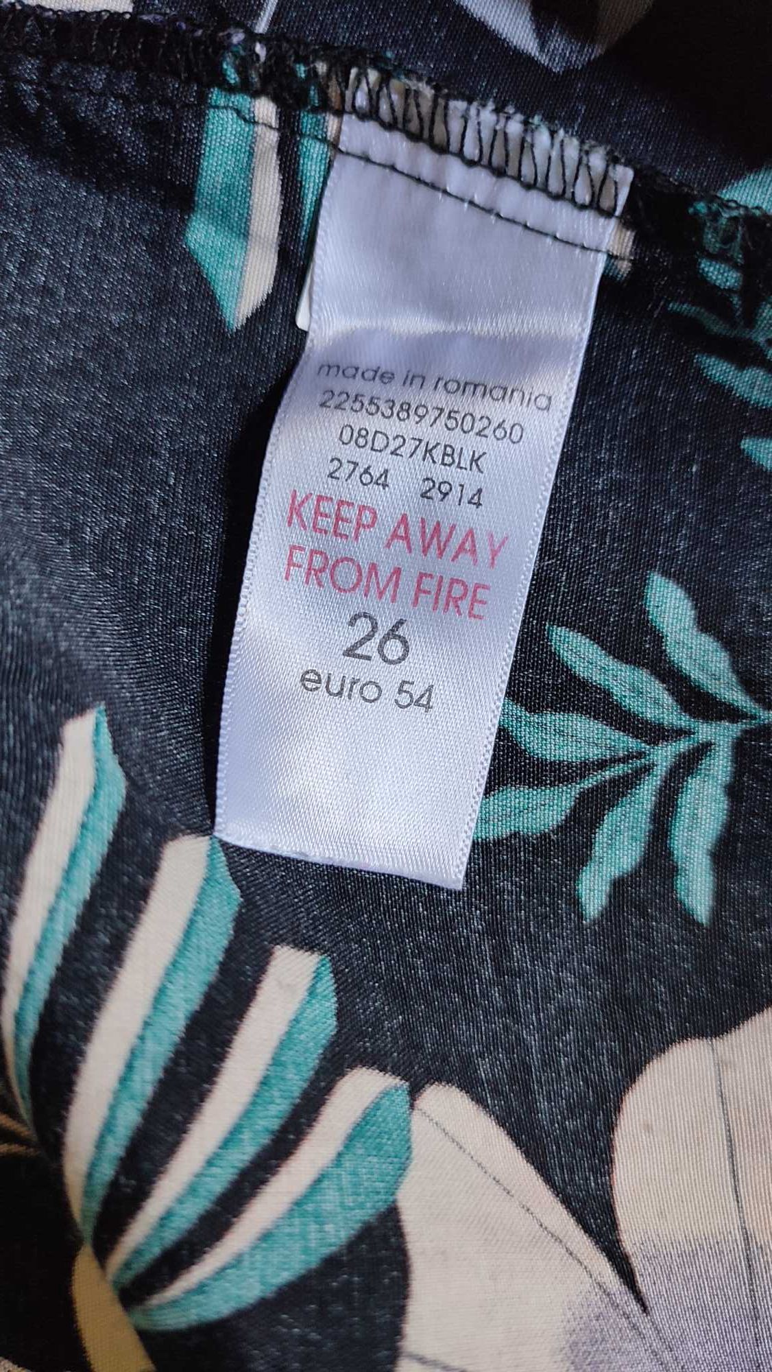 Wiskozowa krótka sukienka plus size tunika w kwiaty rozmiar 54