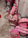Conjunto de várias marcas de mochilas