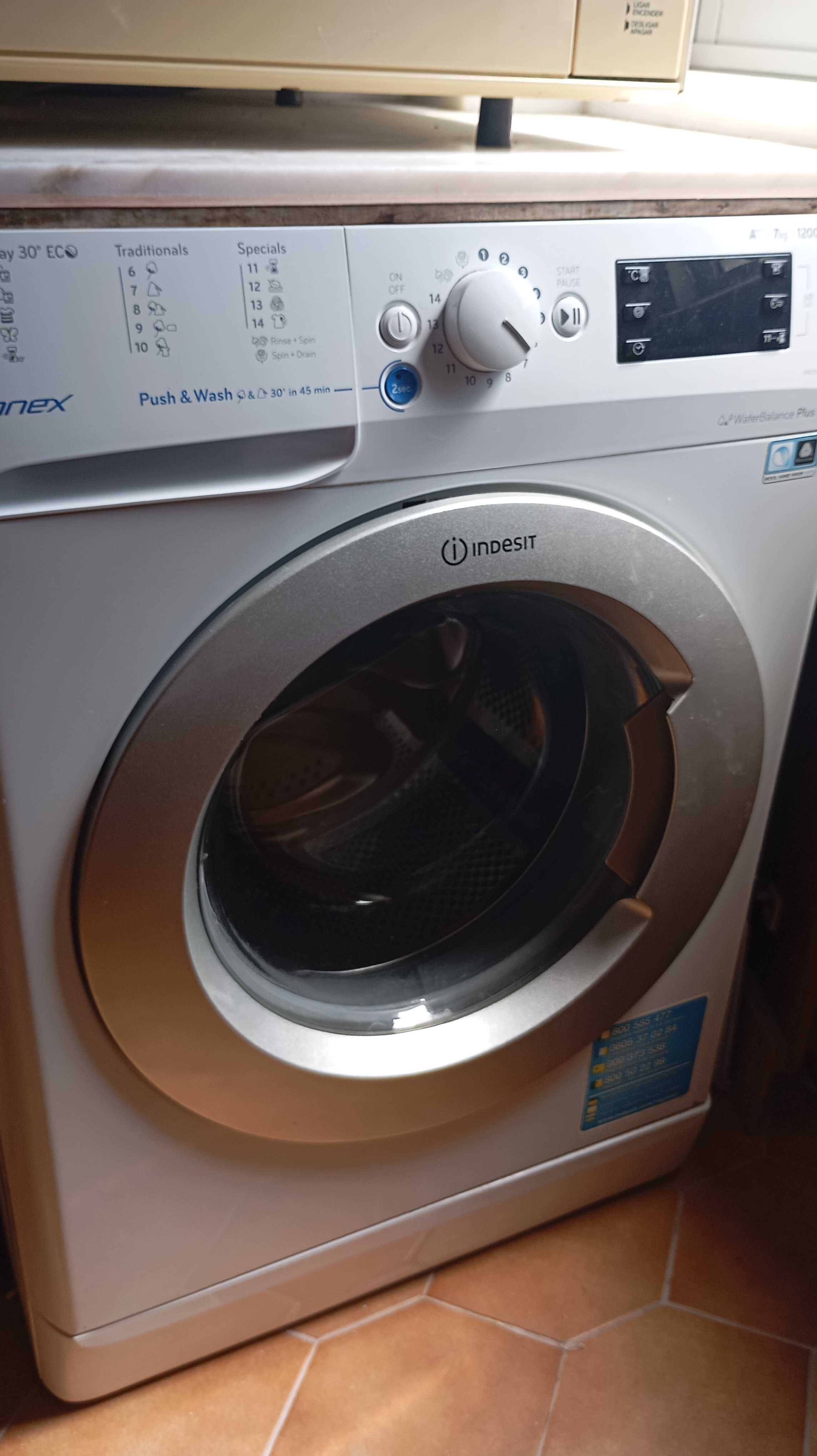 Maquina de Lavar Roupa Indesit 50€