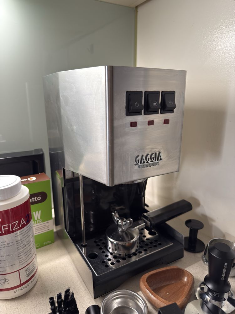 Maquina Espresso Gaggia Classic Pro - Completa com MUITOS acessorios