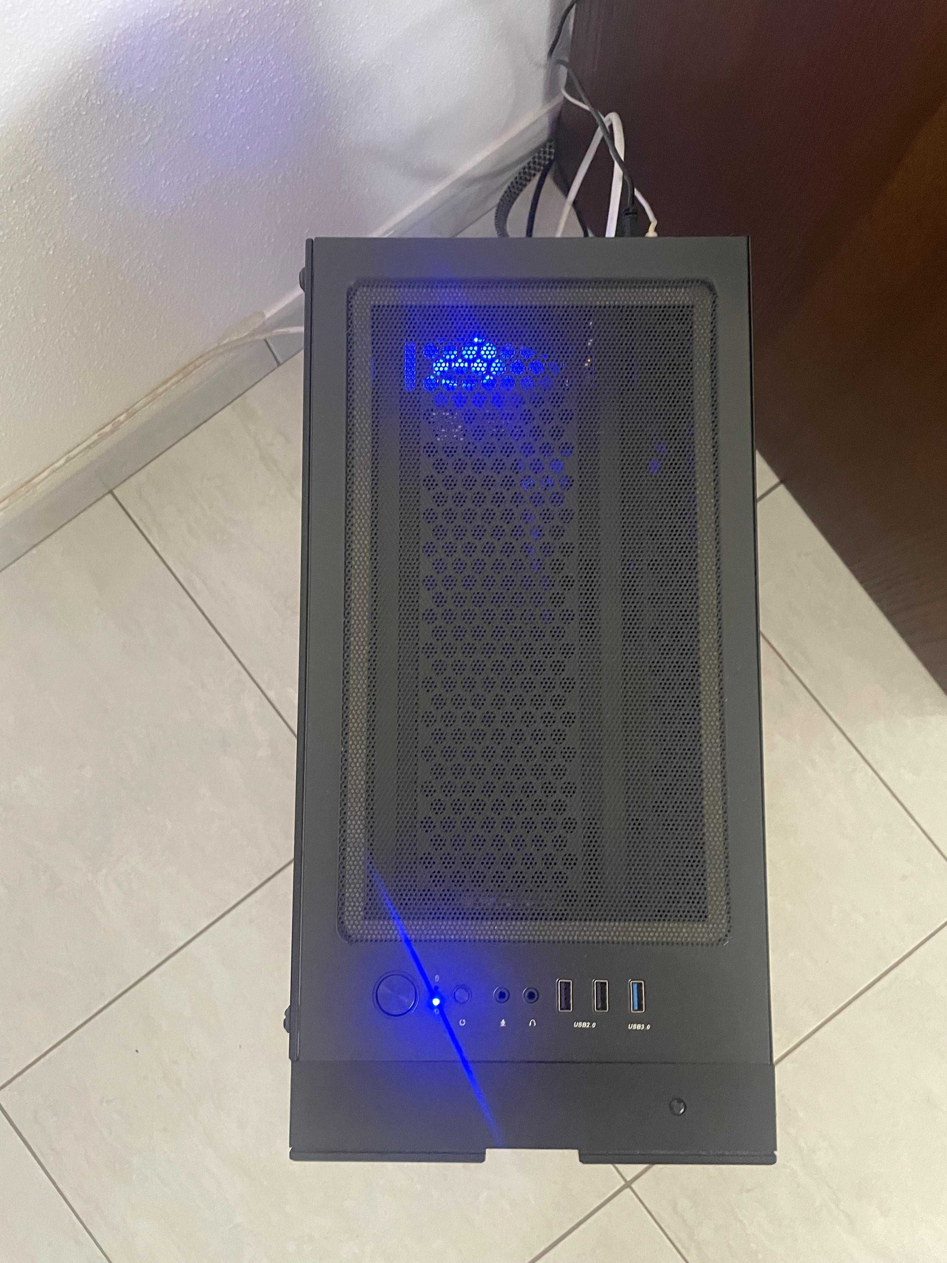 Computador Gaming/Monitor e Teclado