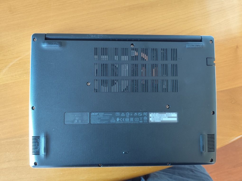 Computador Acer A114-33