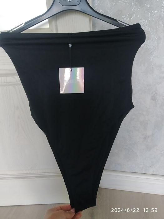 Missguided чорний купальник суцільний новий 42-44