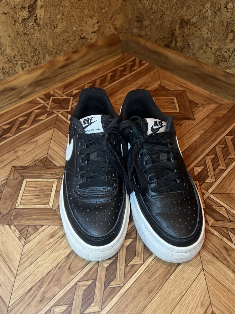 Кросівки nike