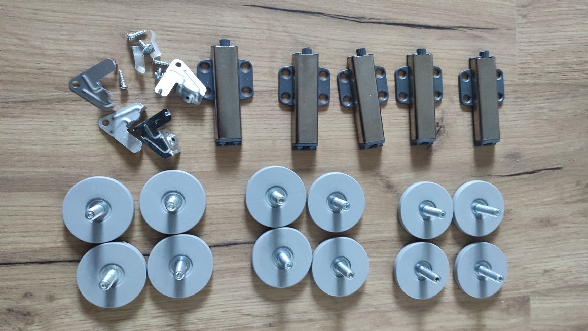 Szafka obudowa Ikea Besta 128 + fronty Selsviken