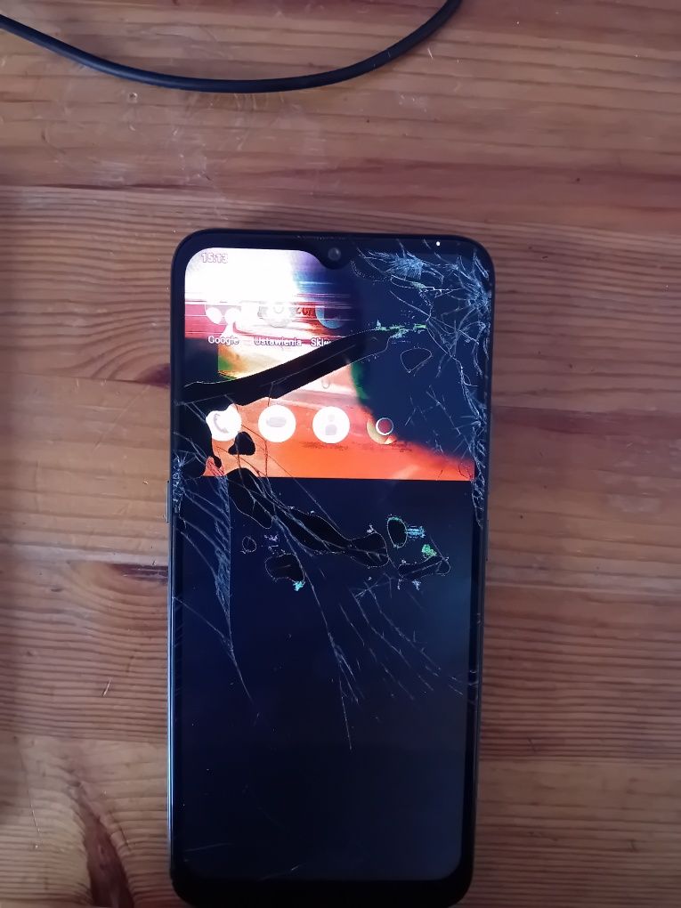 Telefony na części