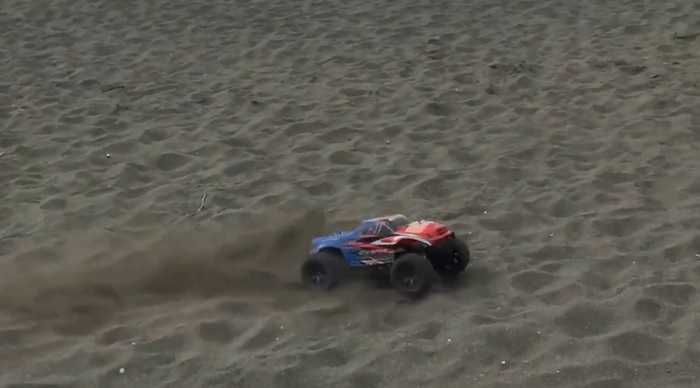 Telecomandado motor brushless - escala 1/10 (grande) -BIGFOOT -Bashing