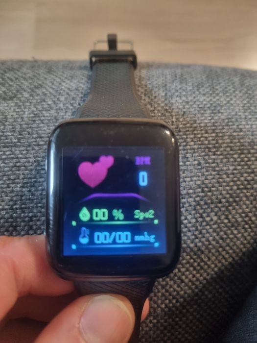 Zegarek usb oraz ładowarka z wieloma portami usb 65w