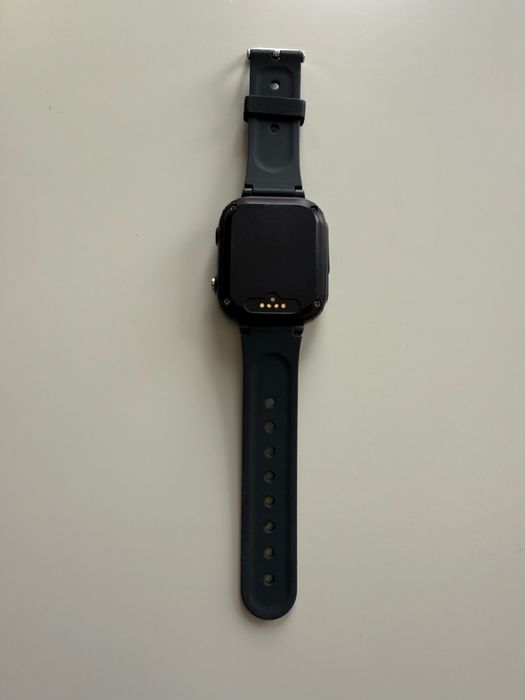 Смарт GPS часы детские( приложение на телефон) чорные.